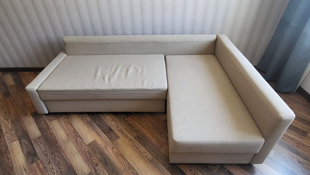 Продается диван.