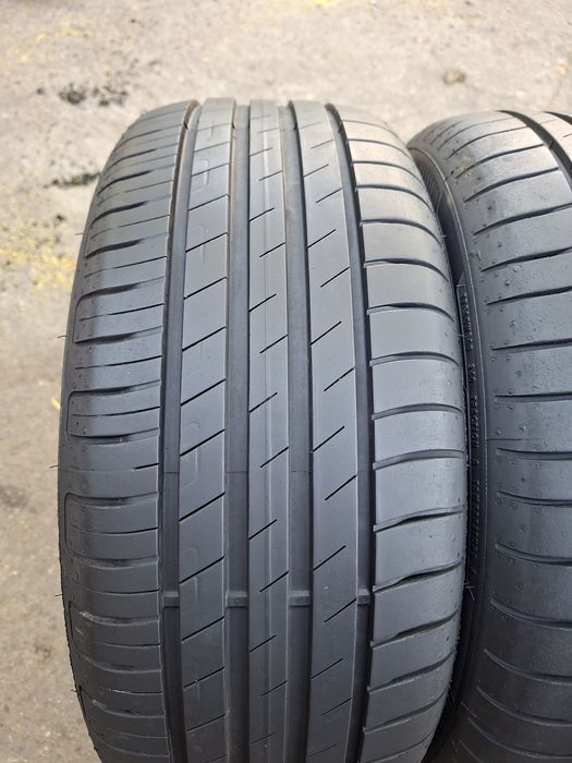 4бр. Почти Нови 205/55/15 Goodyear Efficient Grip Performance