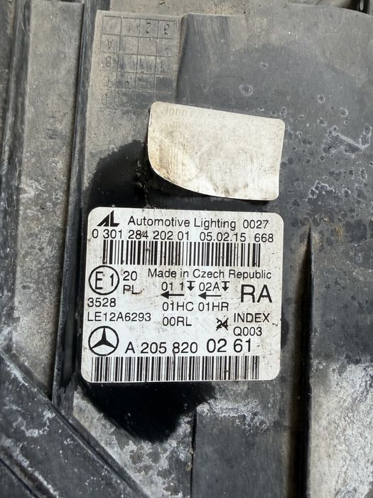 Фарове Mercedes C class W205 фар ляв десен рефлекторен мерцедес в205