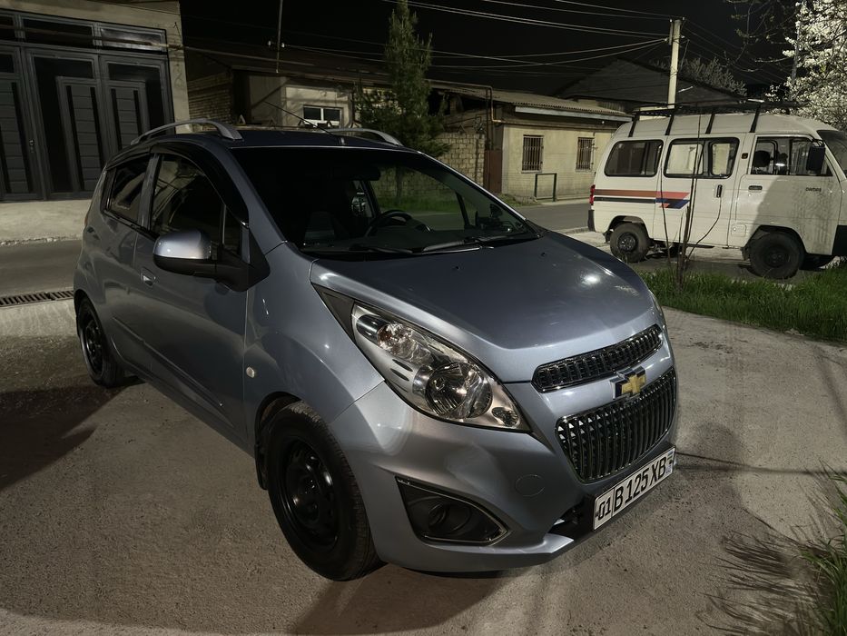 Chevrolet Spark delfin rang avtomat 1,25 mator gazi bor yaxshi xolatta