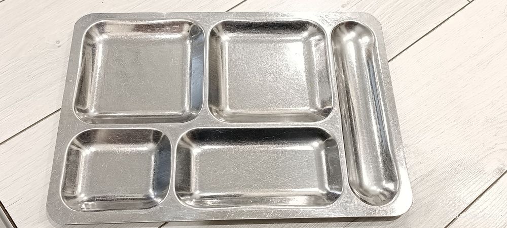 Продам разносы порционные