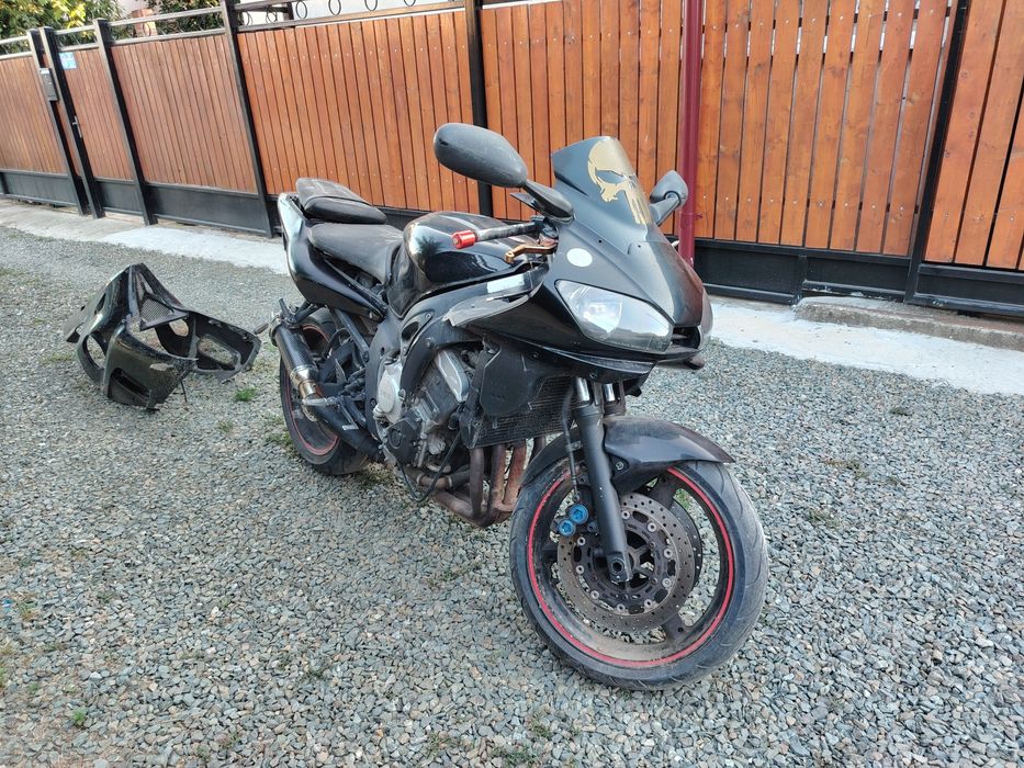 Piese Yamaha R6 2002