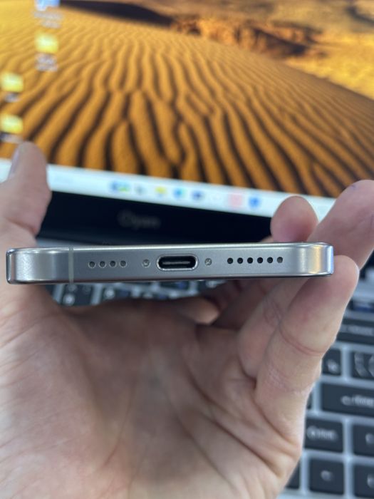 iPhone 16 Pro Max, 256, 90 %