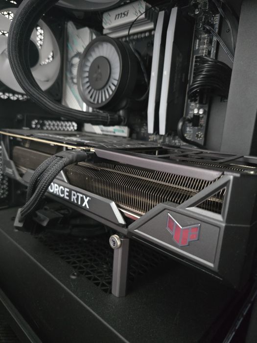 NVIDIA RTX 4080 TUF 16GB cu PTM 7950