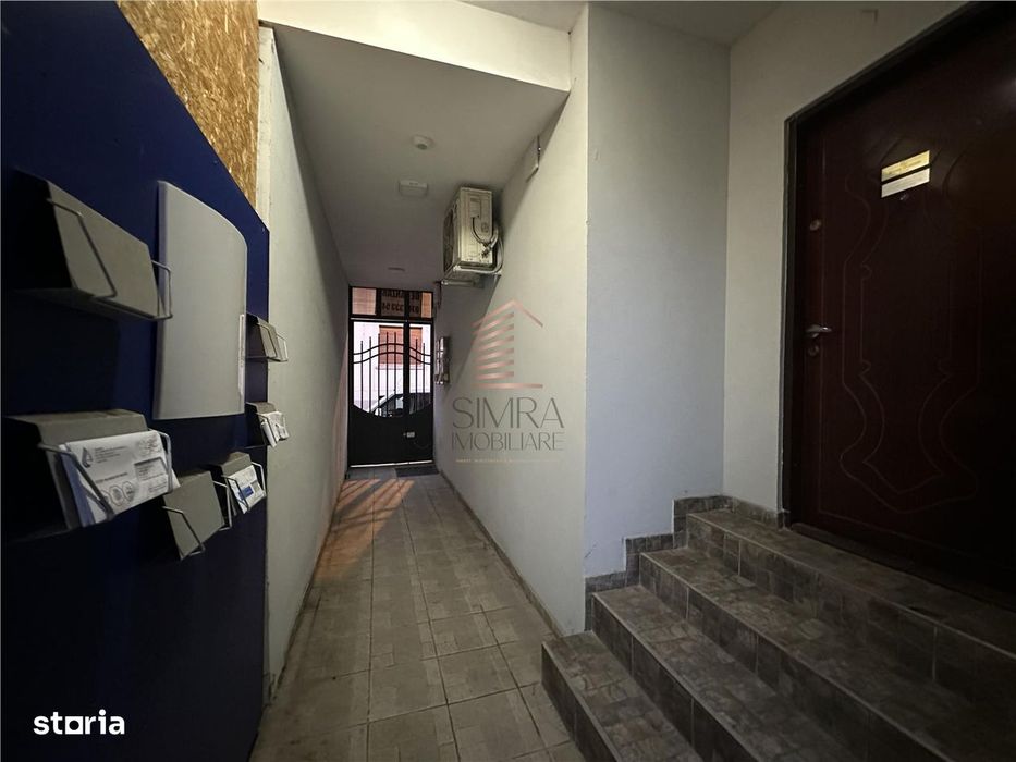 Casa ultracentrala curte comuna