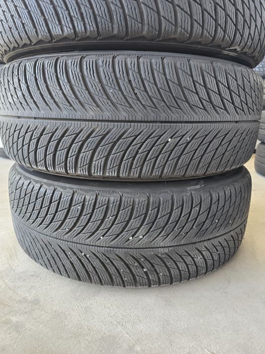 4 Броя 235/50/19 Michelin 7,5mm