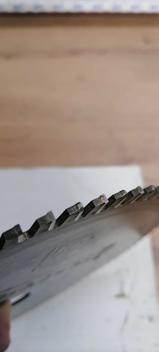 Части за дърводелски машини.