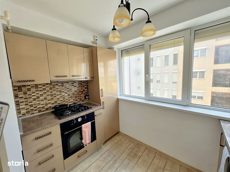 Apartament 3 camere 75 mp, 2 băi, parcare inclusă