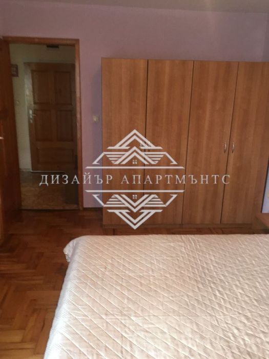 Дава се под наем Двустаен апартамент в Бургас, Център - 60 кв.м за 325 € - Снимка #1