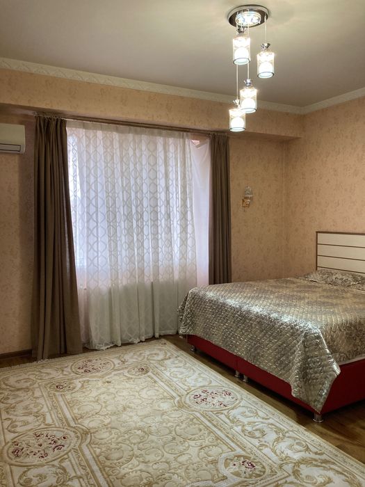 3/4/7 комнатная квартира на Алайском с мебелью