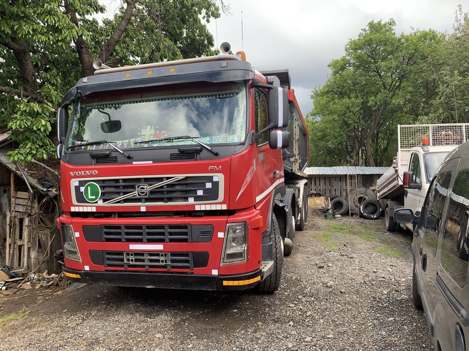 Vind basculanta 8x4 Volvo