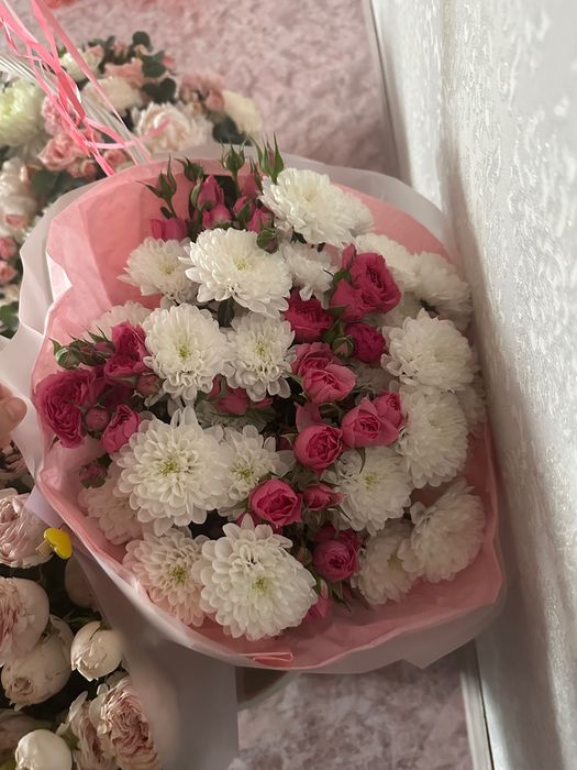 Цветы свежие большой букет