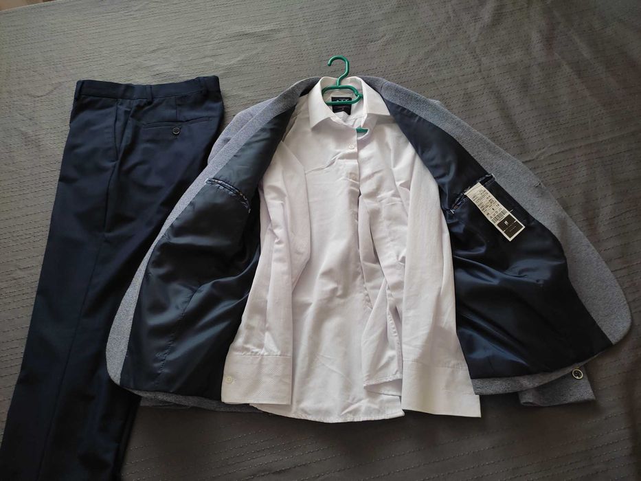 Costum adolescenți( băieți)