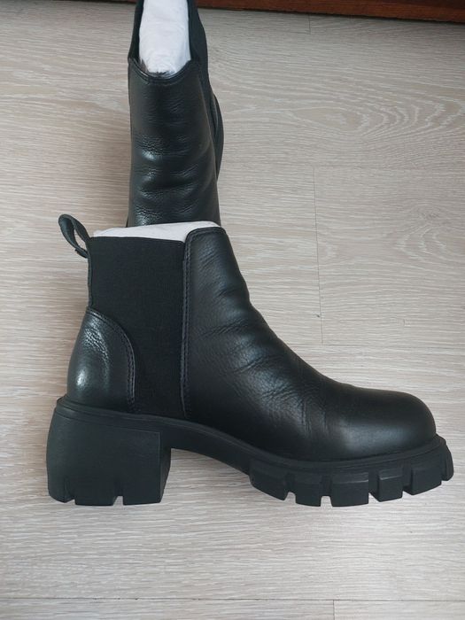 Ботильоны женские.