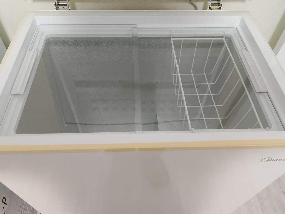 Морозильрик продаю срочно