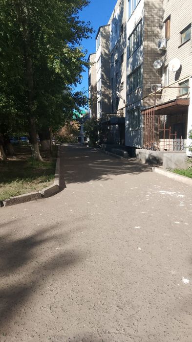 Срочно 2 комн.кв. улучш.планировки р-н центр.рынка
