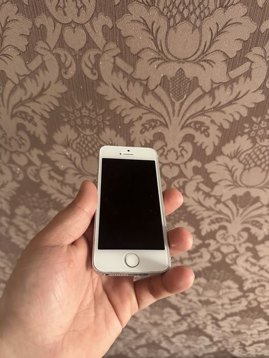 Айфон 5s        .