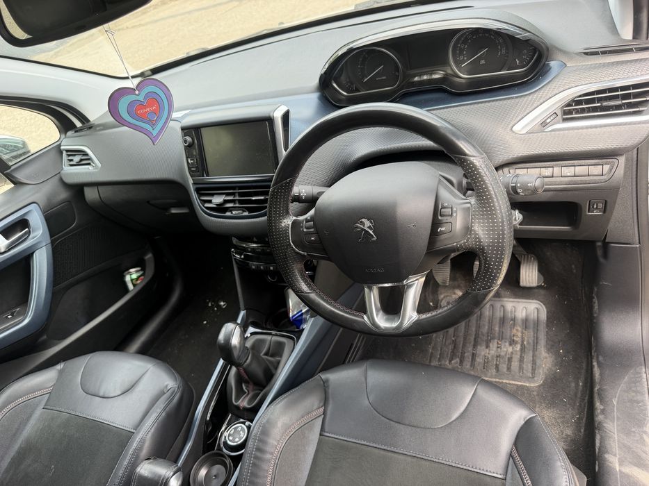 Пежо 2008 1.6 е хди на части / peugeot 2008 1.6 e-hdi crossway