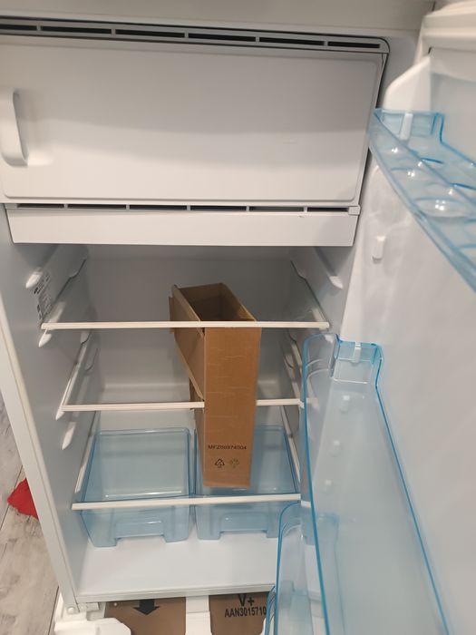 Холодильник бирюса