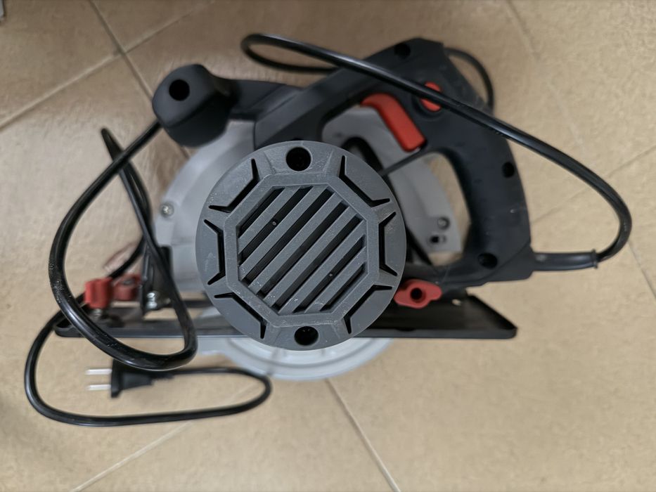 Ръчен циркуляр Skil 5255