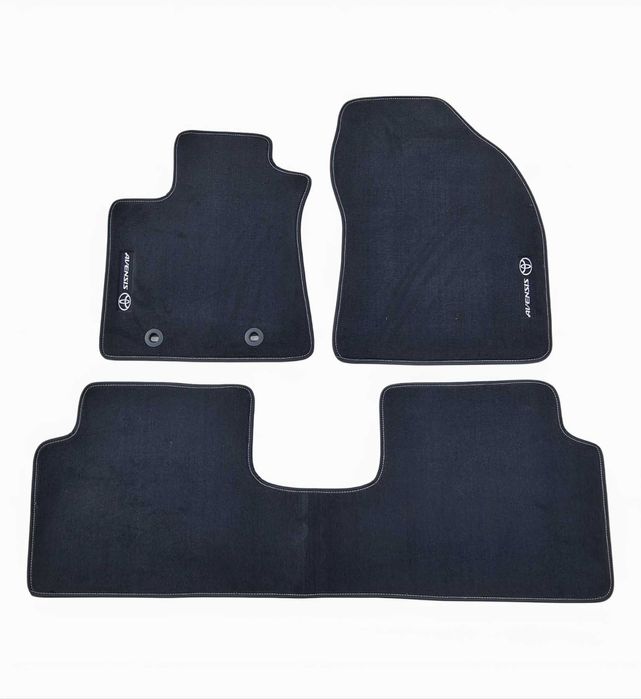 Стелки за Toyota Avensis T27 2009 - 2018 по поръчка