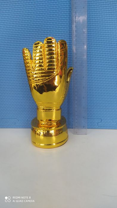 Статуэтки по футболу