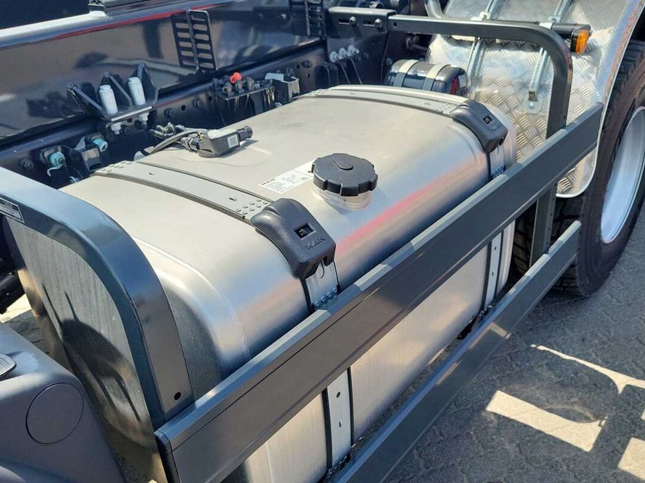 Самосвал MAN TGS 41.480 8X6 Meiller