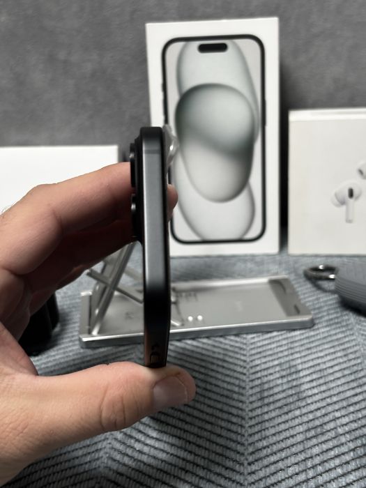 iPhone 15 AirPods Pro 2nd Apple Watch