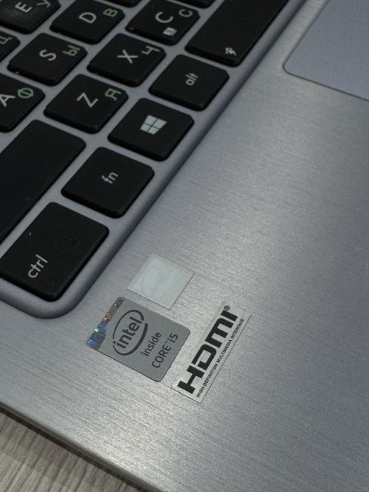 Ноутбук асус состояние пости новый ,