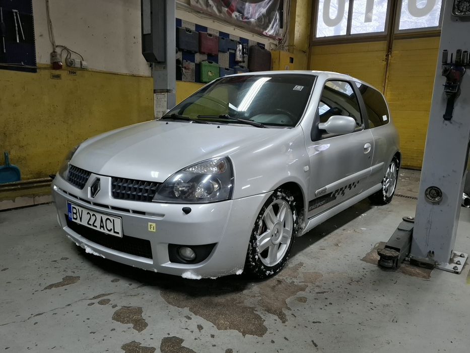 Renault Clio sport interior/exterior Rs  Variante Moto