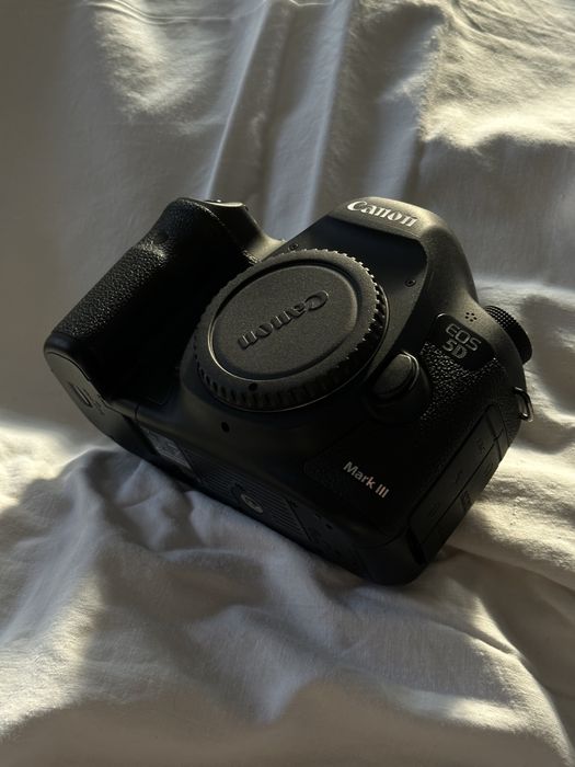 Продам камеру Canon 5d mark3