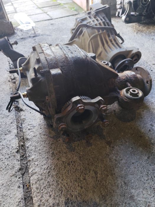 Nisan Pantfinder 2.5dci-174кс .Заден Диференциал, Преден Диференциал