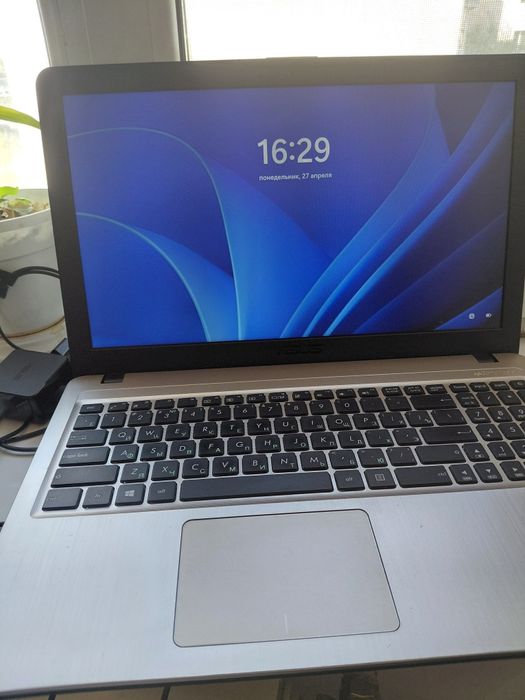 ASUS ноутбук продам