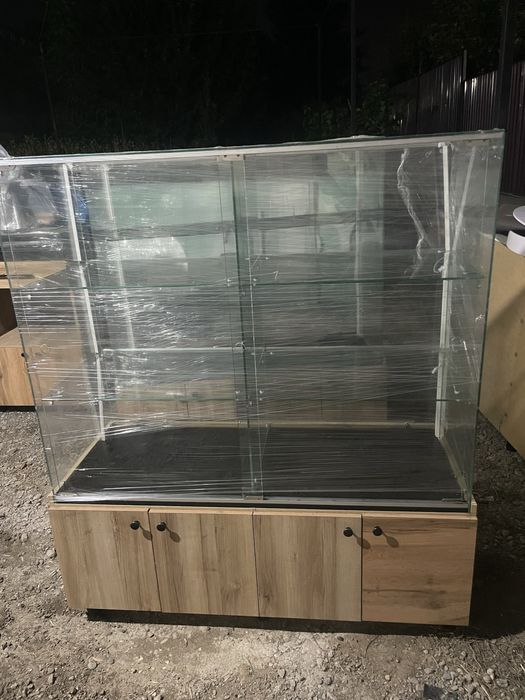 Витрины для продажи