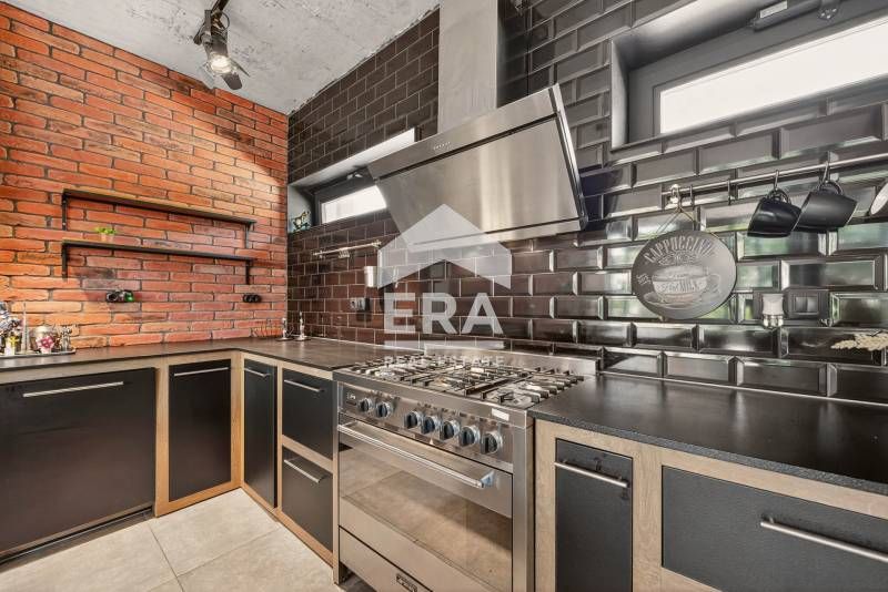 Продава се Къща в Варна, м-т Сълзица - 272 кв.м за 2170 €/кв.м - Снимка #7