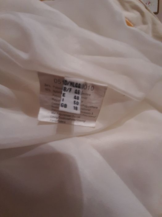 Geaca dama Steilmann, alb crem, conditii excelente, purtata de 2-3 ori