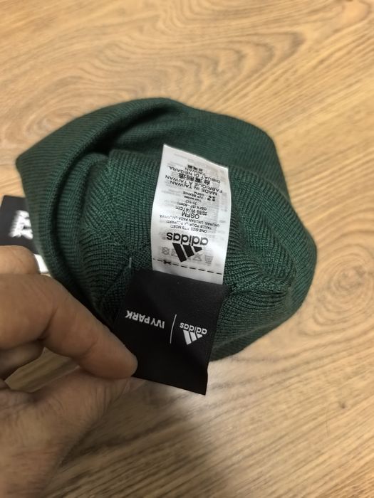 Продам Шапка Адидас