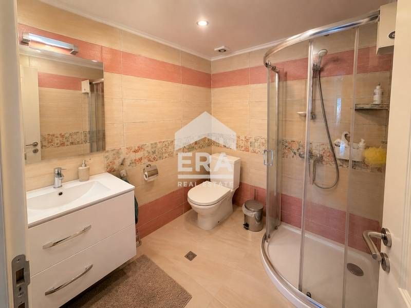 ЕКСКЛУЗИВНО! Реновирана двуетажна къща c PЗП 113 кв.м в село Петров до