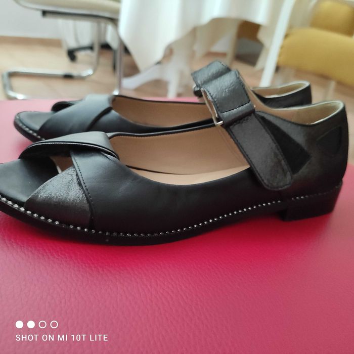 Ест. кожа 39 номер