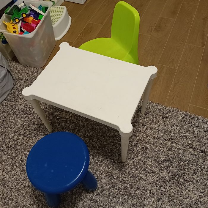 Masa utter gradina copii plus 2 scaune ikea mammut