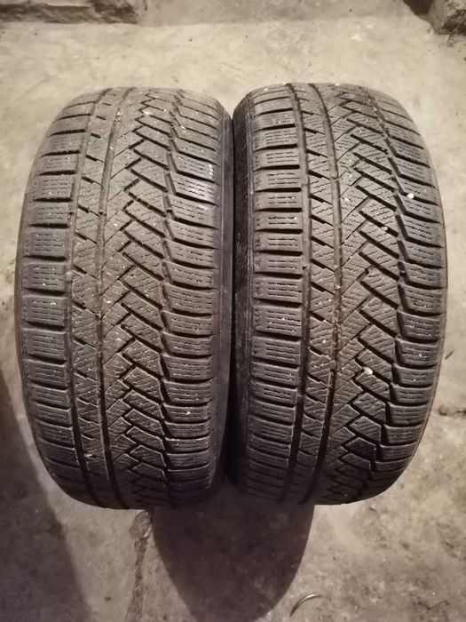 Продавам 2 броя зимни гуми 215.50.17 на 1 сезон дот 2019 Контентал