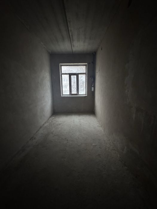 2 xonalik 1-qavat karobka sotiladi