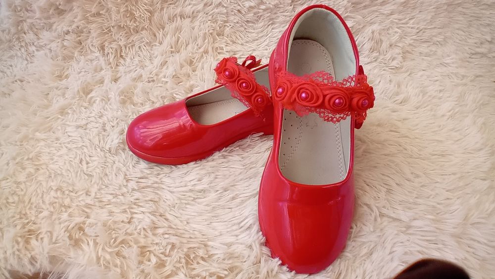 Pantofi fetite mar 30