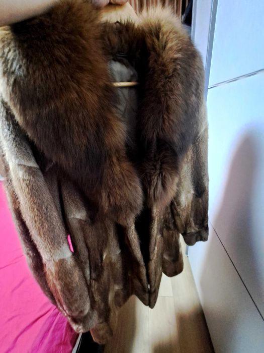 Blana Naturala de Vizon/Nutrie cu guler de Vulpe maro
