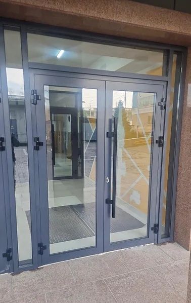 Алюминиевые двери Перегородки