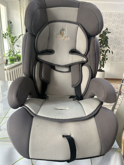 Детское автомобильное кресло