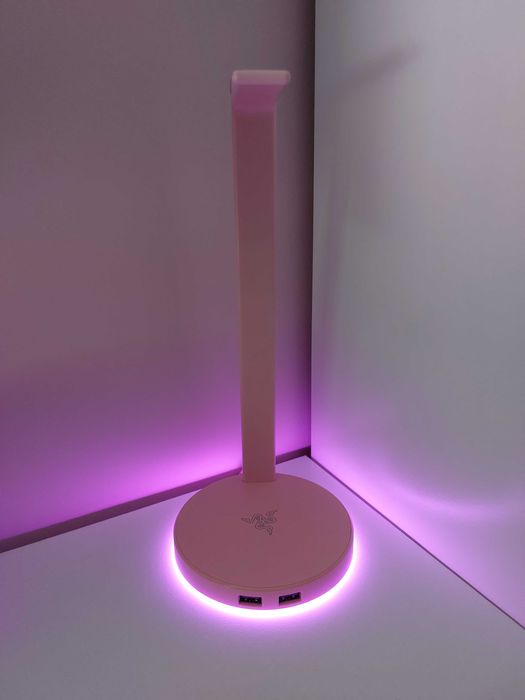 Razer Base Station V2 - Поставка за гейминг слушалки