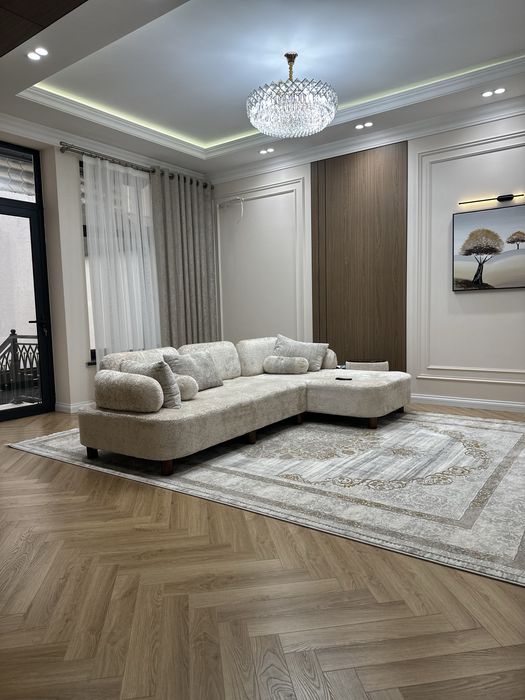 Новый Дом. 350кв.Yangi Xovli 40 letda. 3,5 sotih. 8 hona.