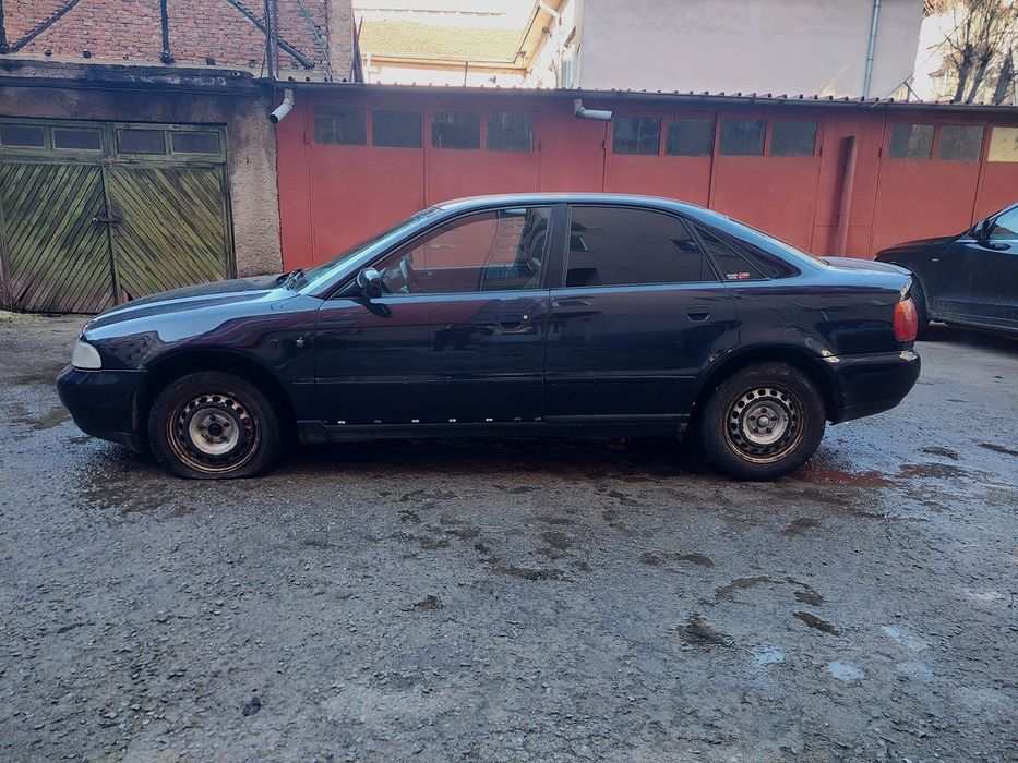 Ауди а4 на части