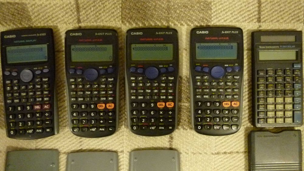 калкулатори CASIO fx-83GT PLUS-Texas Instruments TI 36 X SOLAR